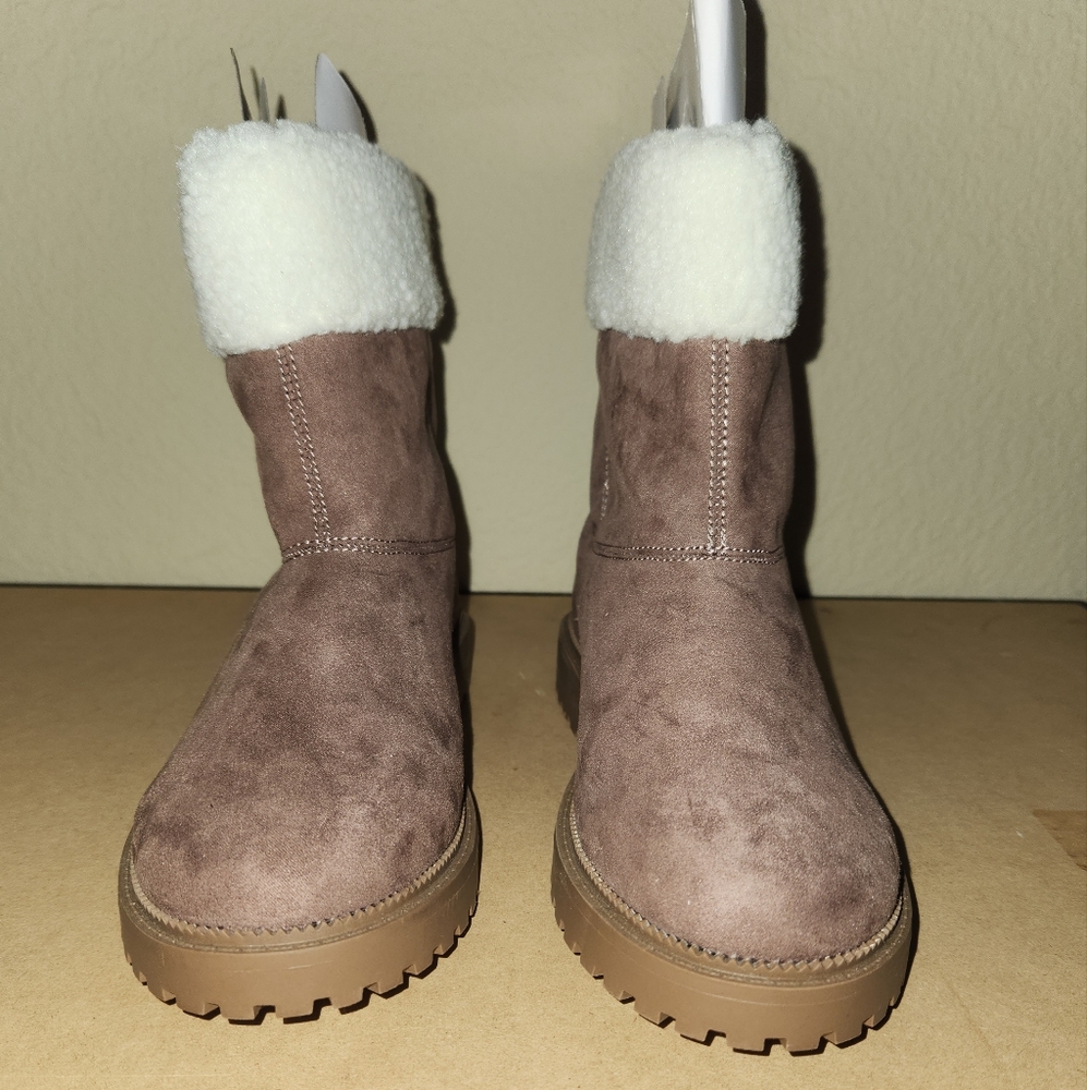 Old Navy Beige Faux-Suede Cuff Boots for Girls